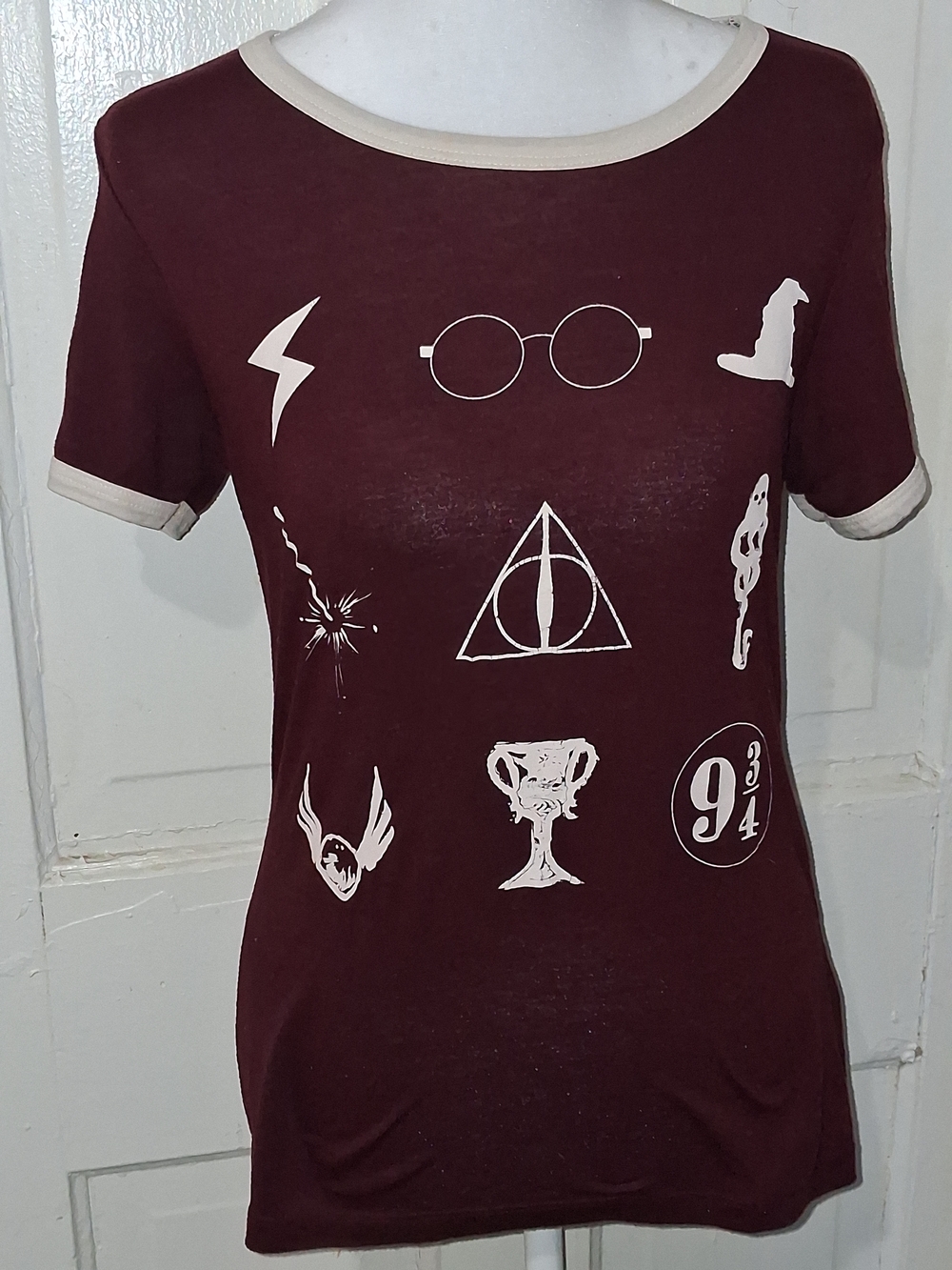 Warner Bros. Maroon Women's Graphic Ringer Tee with Cream Icons